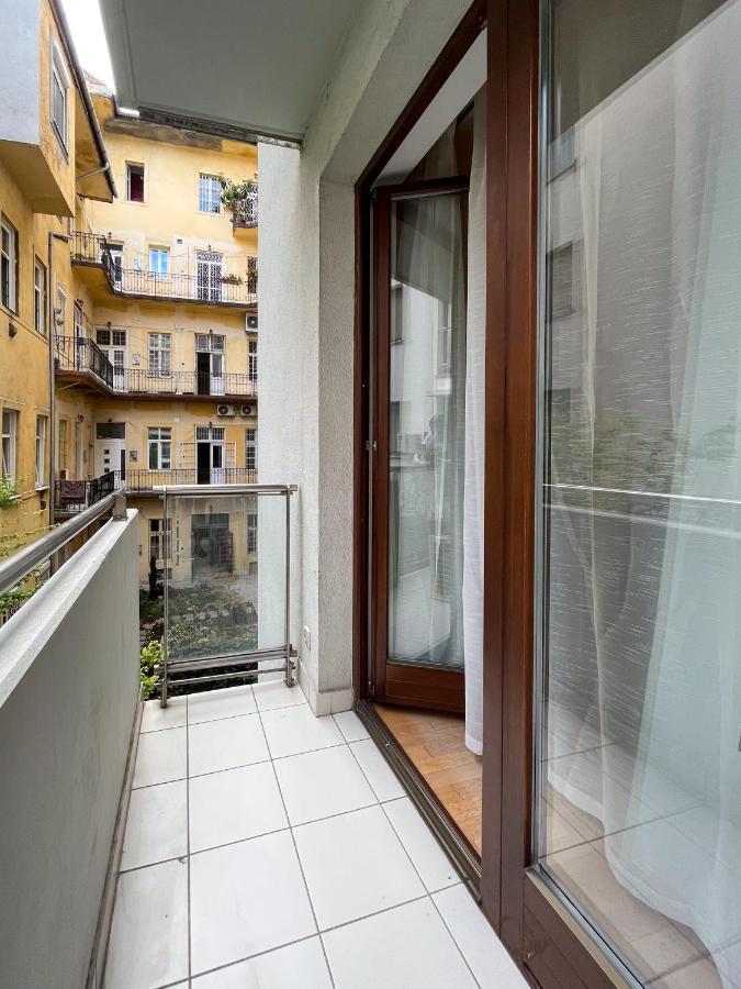 Urban Oasis With Free Parking Leilighet Budapest Eksteriør bilde